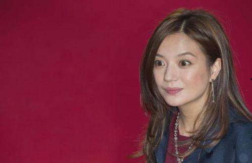 娱乐吃瓜女明星背景,那些背景神秘的吃瓜女明星  第2张